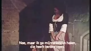 Redhead moglie si masturba su uno sgabello da nonne scopate bar e sta alla pecorina davanti al marito