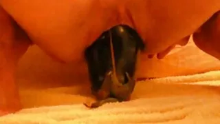 La troia film porno nonne italiane inserisce un vibratore di classe in tutti i buchi a turno