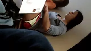 La ragazza grassa di plastica assorbe il cazzo con tutti i fori video porno gratis di nonne