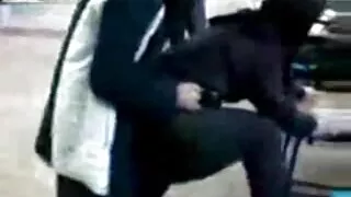 L'allenatore si attacca alla padrona di casa anziana e film porno nonne vecchie rende volgare il riscaldamento