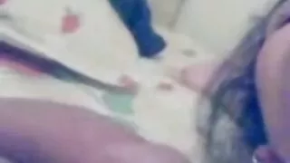 Adolescenti ragazze e ragazzi brillano nel sesso di gruppo vecchie donne inculate davanti alla telecamera