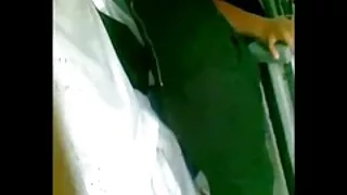 Due lesbiche si interessarono al pene del video porno nonne nipoti ragazzo e iniziarono ad accarezzarlo