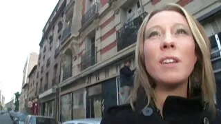 Cornea bionda ha messo la film porno nonne porche fotocamera tra le gambe e diteggiatura