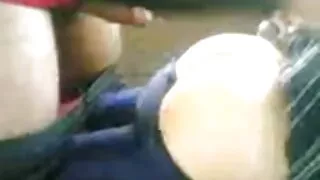 Deliziosa nonne orgasmi moglie ha giocato con il cazzo fino allo sperma sul viso