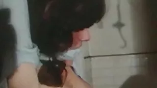 Accarezzò le dita dei piedi con la lingua e cominciò a masturbarsi figa attivamente sulla macchina fotografica film porno nonne vecchie